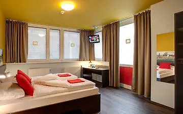 Meininger Downtown Sissi 3* Відень